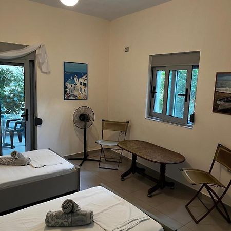 Riviera Rooms Саранде Екстериор снимка