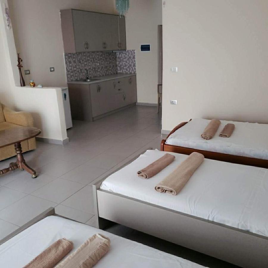 Riviera Rooms Саранде Екстериор снимка