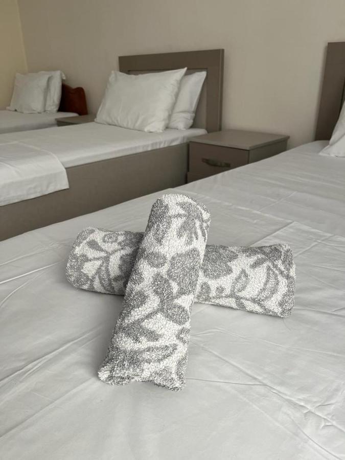 Riviera Rooms Саранде Екстериор снимка