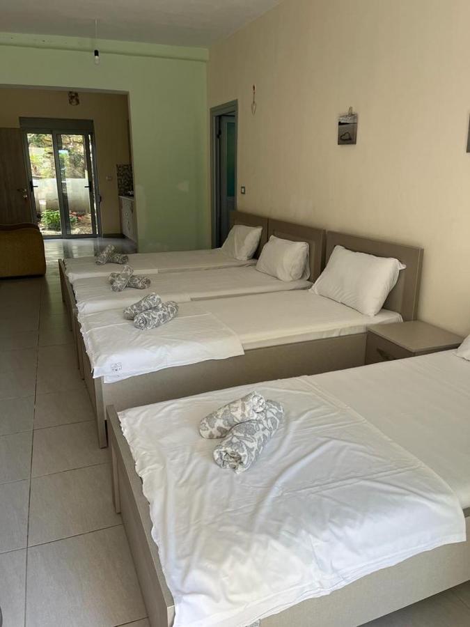 Riviera Rooms Саранде Екстериор снимка