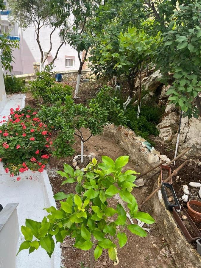 Riviera Rooms Саранде Екстериор снимка