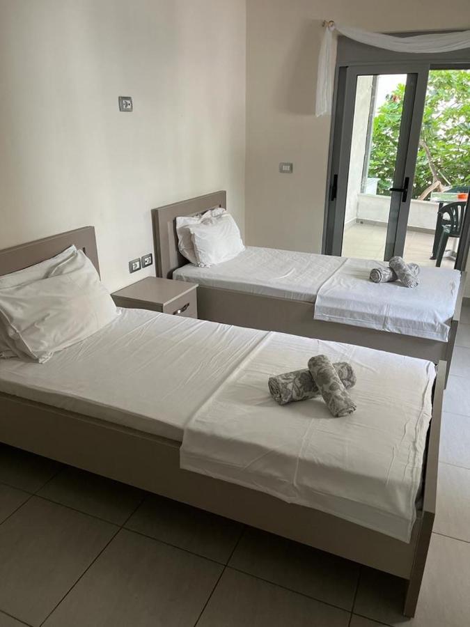 Riviera Rooms Саранде Екстериор снимка