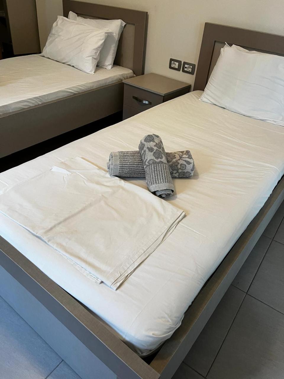 Riviera Rooms Саранде Екстериор снимка